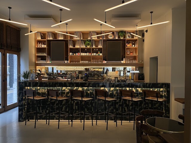 Motto Bar