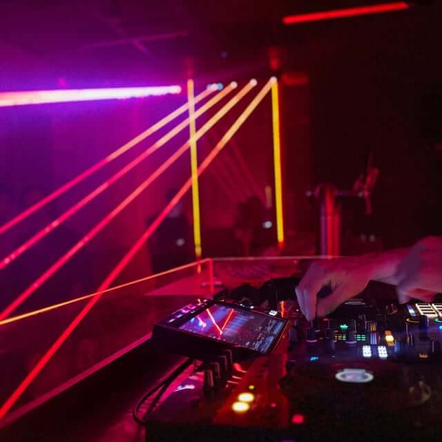 @adrumet_music – Melodic Techno - événement Bordeaux