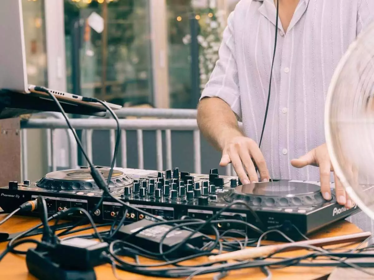 DJ Set by Bennhawks