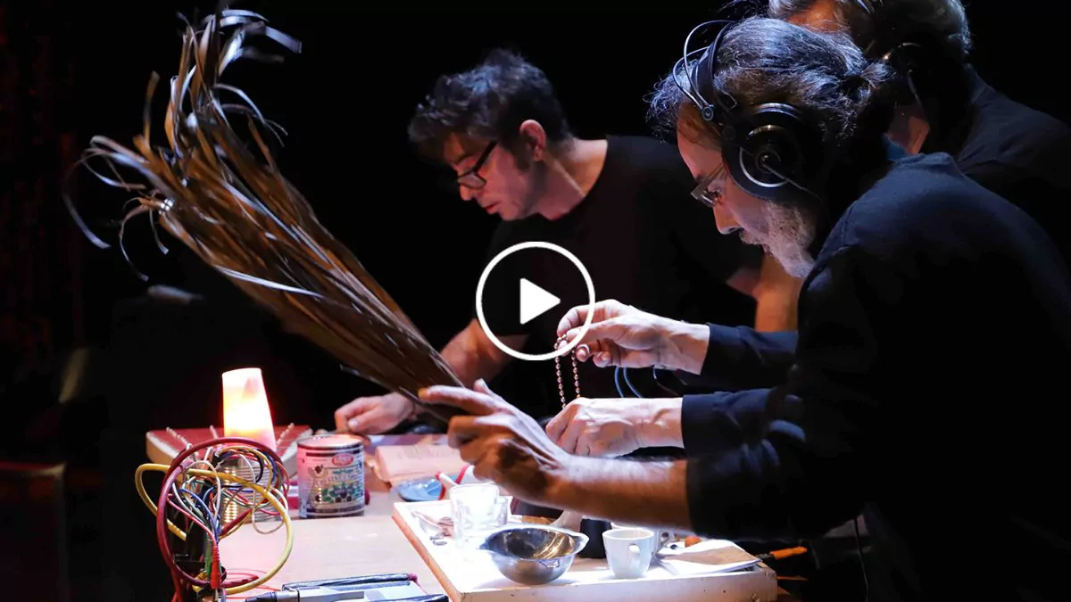PRESQUE ÉGAL À représenté par Le Petit Théâtre de Pain