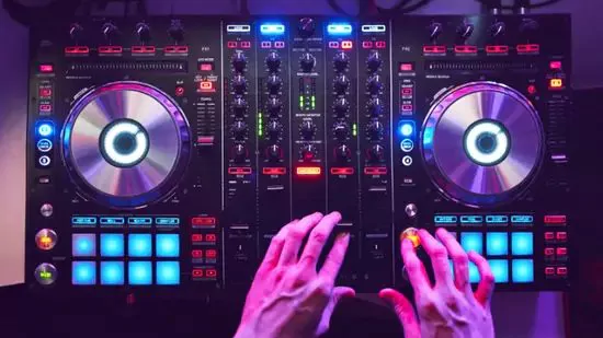 Dj Fabricio – ROOFTOP
