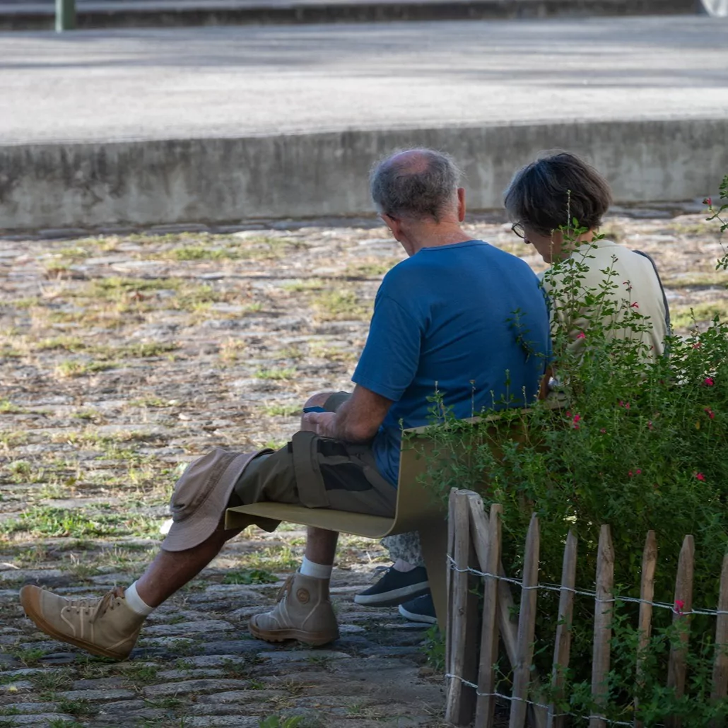 Comment me trouvez-vous ? Moi je ne sais pas.