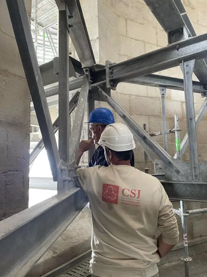 Enquête autour de la Flèche : dans les coulisses des travaux